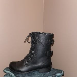 TAXI Women's Combat Boot